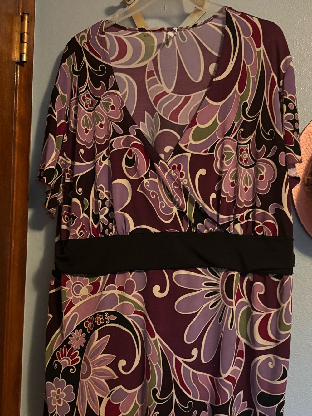 dressbarn Purple Floral Wrap-Style Top with Black Band y2k